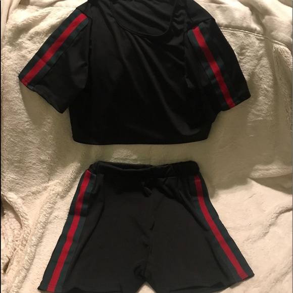 ❌👑✅PRICE FIRM✅ Black Fashion Crop Top and Short Set. NWOT - Picture 2 of 8